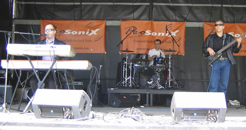 3 musiciens. 
